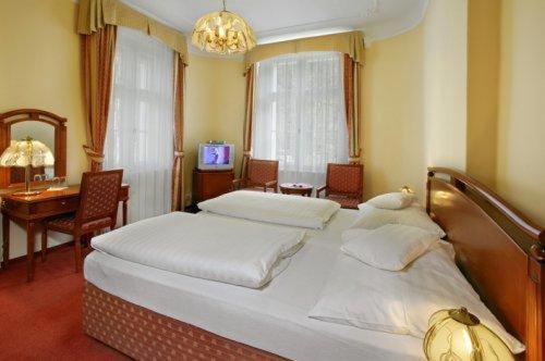 Hotel Saint Antonius Marianske Lazne Exterior photo
