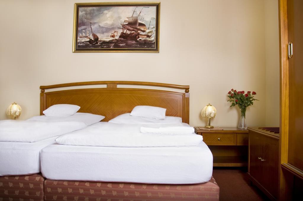 Hotel Saint Antonius Marianske Lazne Room photo